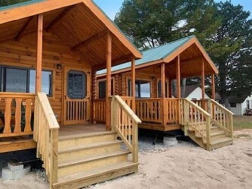 Waterfront Inn Mackinaw City Exterior photo